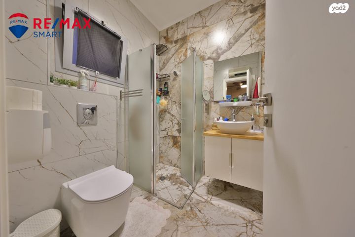 גג/ פנטהאוז, העצמאות, מרכז העיר, קרית אתא