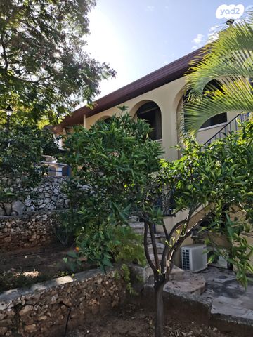 בית פרטי/ קוטג', בית אריה / עופרים