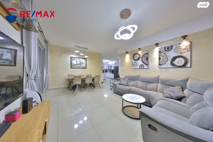 גג/ פנטהאוז, העצמאות, מרכז העיר, קרית אתא