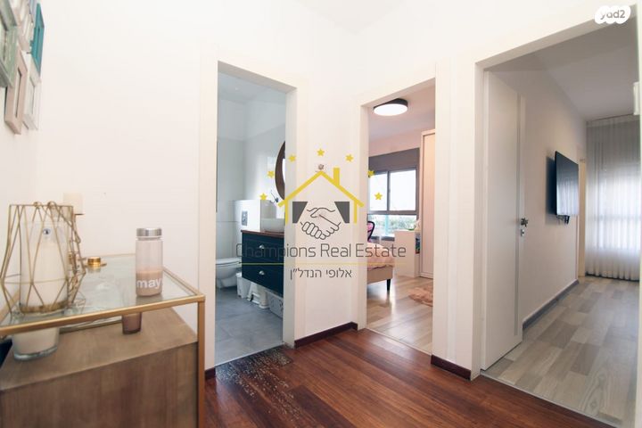 בית פרטי/ קוטג', שמורת נחל שניר, אגמים, נתניה