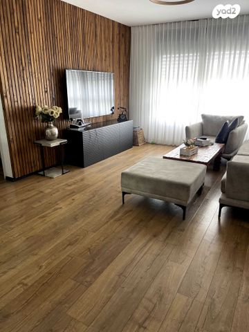 דניאל הנביא 11