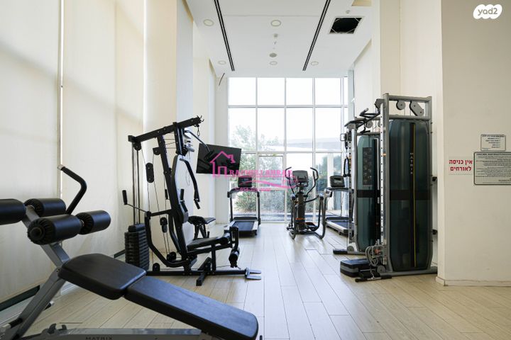 דירה, עוזי חיטמן, עיר ימים, נתניה