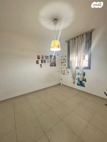 דירה, הסירה, יבנה