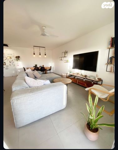 דירה, עיר היין, אשקלון