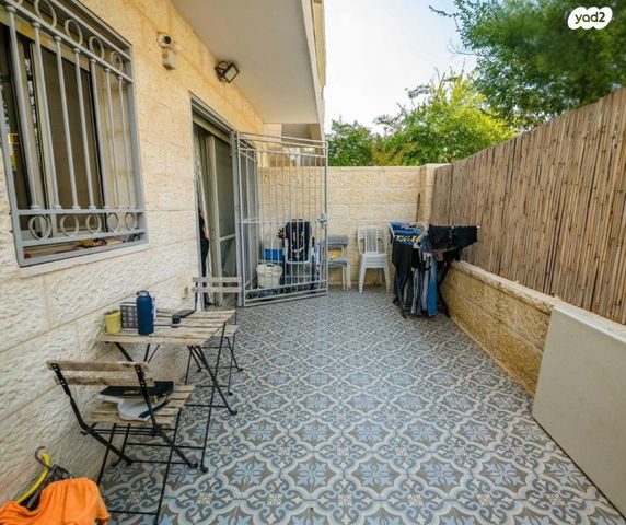 דירת גן, מודיעין מכבים רעות