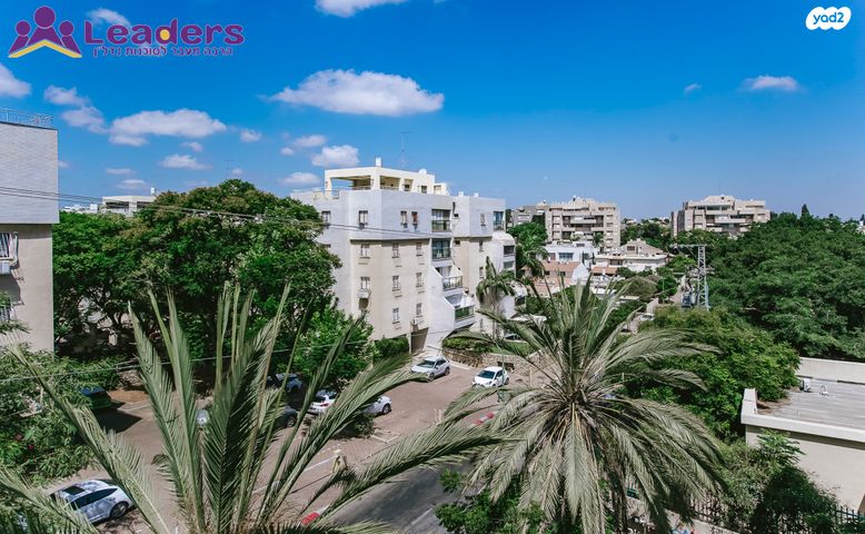 דירה, הבנים, הרצליה