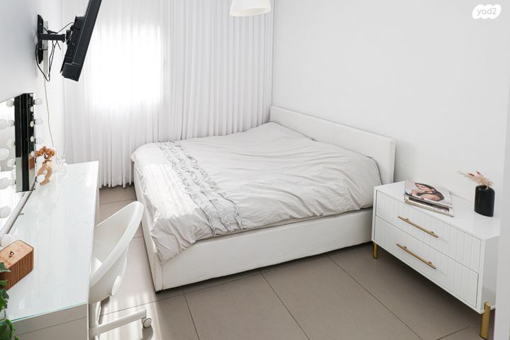 דירה, עוזי חיטמן, עיר ימים, נתניה