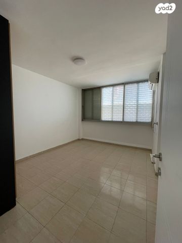 דירה, איינשטיין 27, גבעה א', שביט, קרית אתא