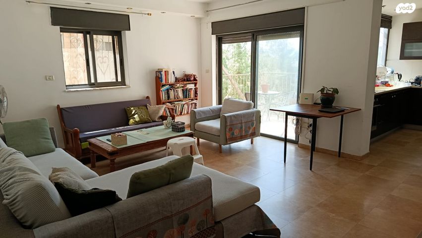 דירה, התקופה 6, גבעת הורדים, רסקו, ירושלים