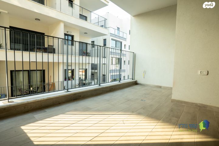 דירה, יד לבנים, רמת גן