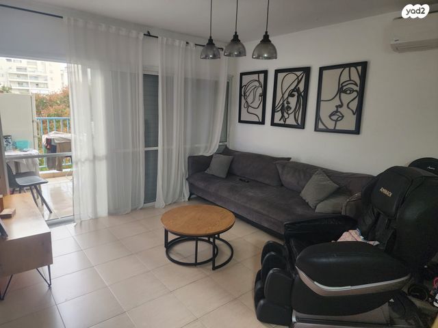 ד"ר הרמן מאאס 