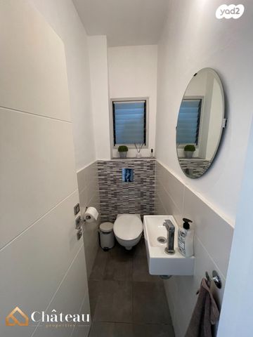 דירה, קרית הפרחים - 2005, רעננה