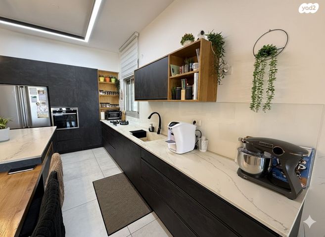 גג/ פנטהאוז, כפר יונה