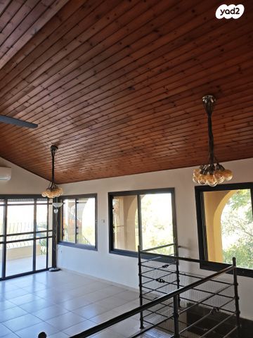 בית פרטי/ קוטג', בית אריה / עופרים