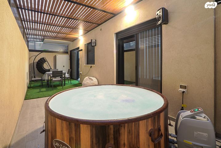 דירת גן, אלמוגים 25, המאפיה, מרכז העיר, אילת