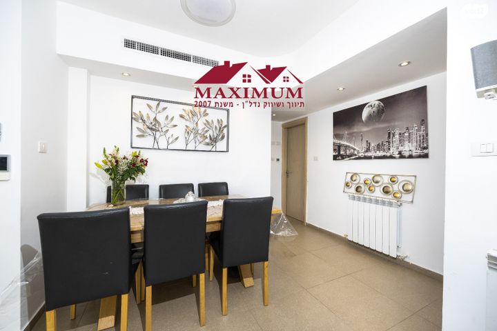 דירה, הרב מן ההר, חומת שמואל, הר חומה, ירושלים