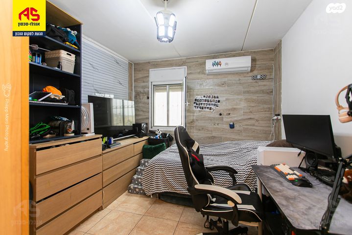 דירה, י.ל. פרץ, קרית ביאליק