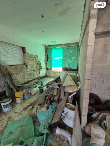 גג/ פנטהאוז, יעל, תל אביב יפו