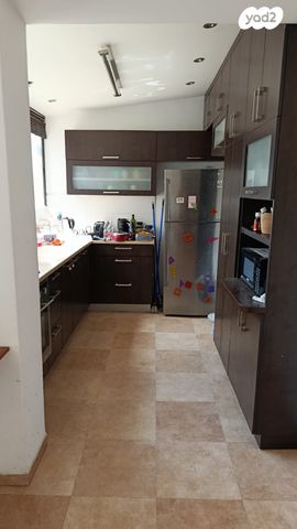 דירה, התקופה 6, גבעת הורדים, רסקו, ירושלים