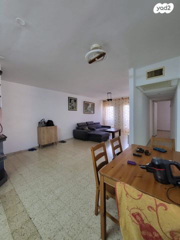 דירה, זלמן שז"ר 22, קרית ים א', קרית ים