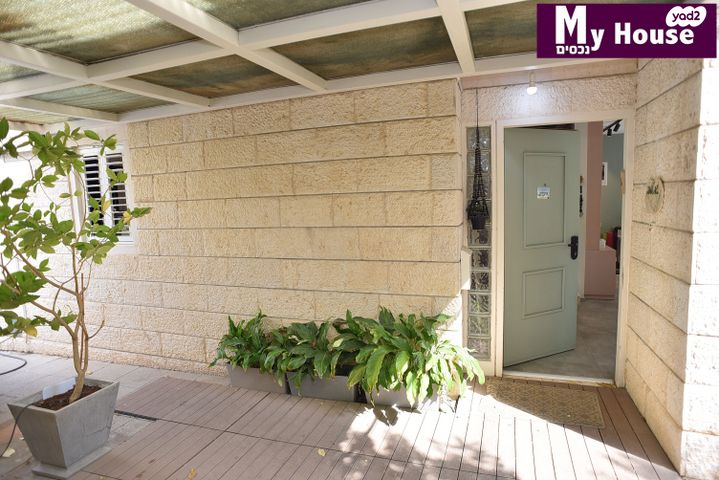 דו משפחתי, גבעת אביב, גדרה