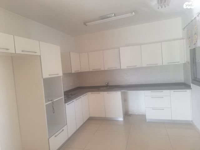 דירה, הרצליה