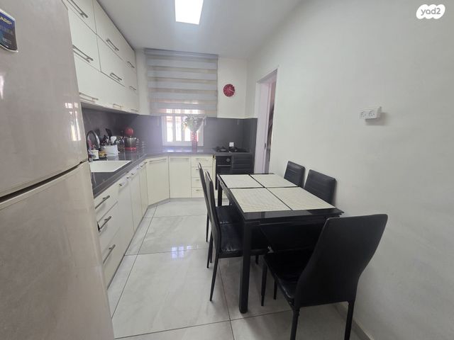 דירה, גדוד חרמש, פסגת זאב, ירושלים