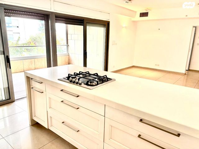 דירה, הגוש הגדול, רמת אביב החדשה, נופי ים, תל אביב יפו