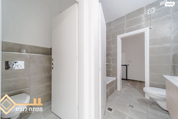 דירה, אריאל שרון, נווה שרון / שער העיר, נתיבות