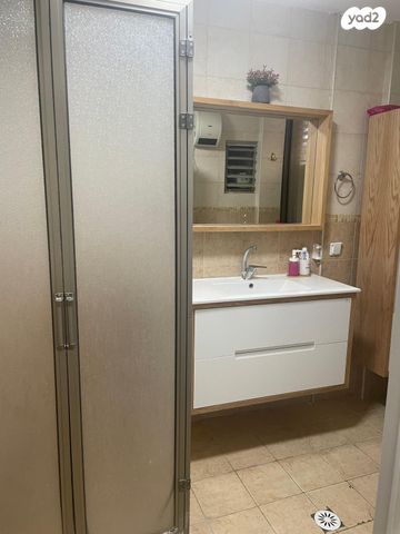 דירה, הראשונים, מגדל העמק