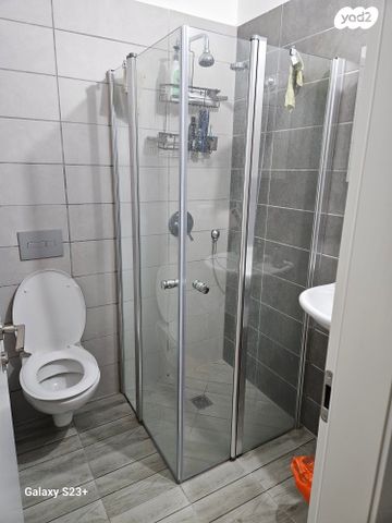 דירת גן, יצחק שמיר, עפולה