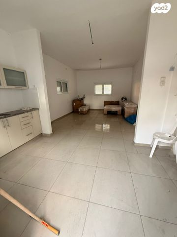 בית פרטי/ קוטג', יוטבתה 22, חולון