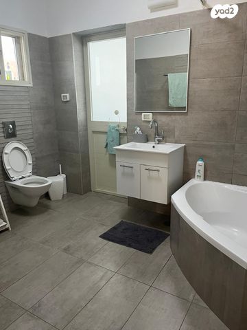 גג/ פנטהאוז, רמת עמידר, רמת גן