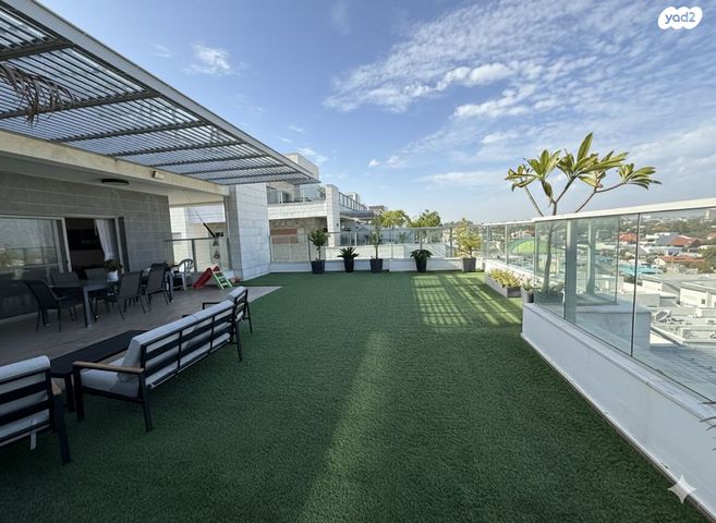 גג/ פנטהאוז, כפר יונה