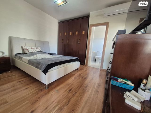 גג/ פנטהאוז, קיראון, קרית אונו