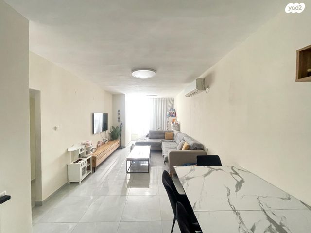 דירה, ארלוזורוב, שעריים, רחובות