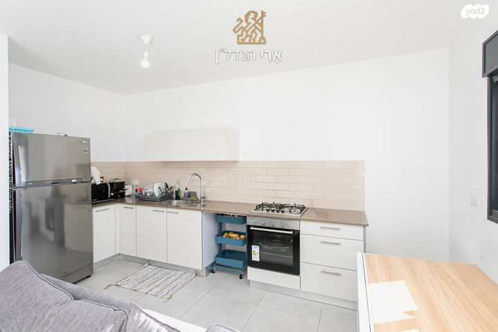 דירה, משולש עין כרמל, עתלית