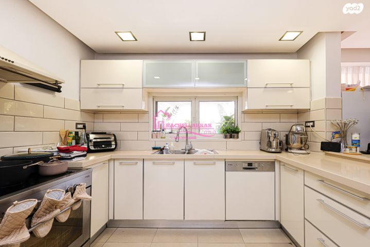 בית פרטי/ קוטג', אבן גבירול, רמת חן ובן ציון, נתניה