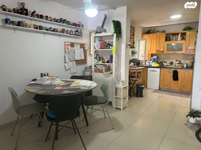 דירה, השחר, שיכוני מזרחי, כפר סבא