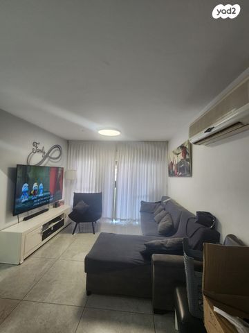 אהרון בוגנים 