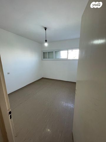 דירה, אלי כהן 16, רמת הנשיא, בת ים