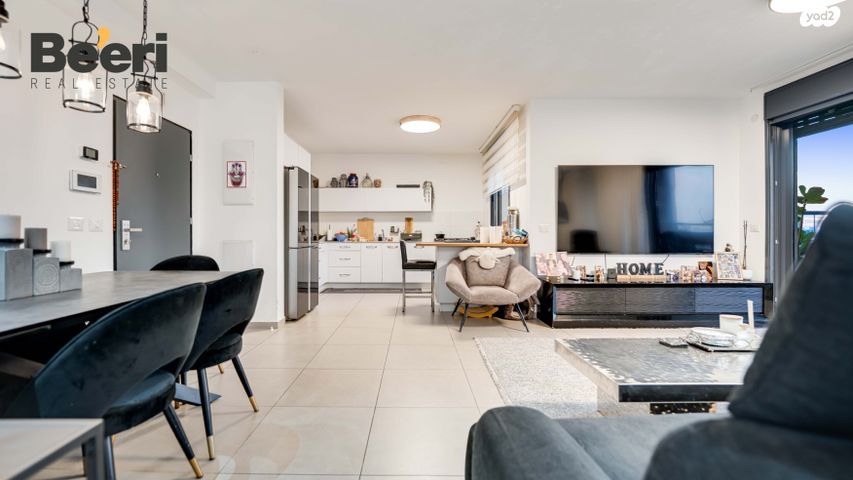 דירה, רב אלוף רפאל איתן 42, רמת אפעל, רמת גן