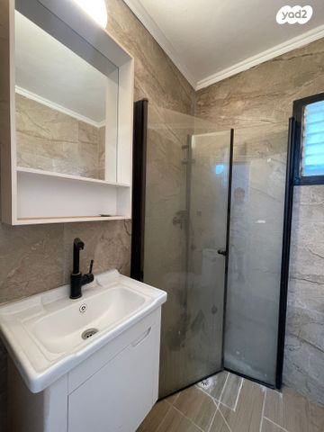 דירה, איינשטיין 27, גבעה א', שביט, קרית אתא