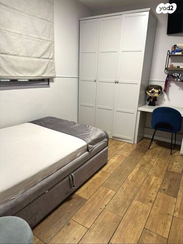 דירה, בר כוכבא, רחובות