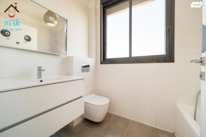 גג/ פנטהאוז, עלומים, אזור הבילויים, רמת גן