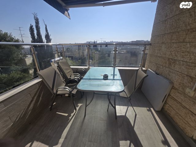 דירה, גדוד חרמש, פסגת זאב, ירושלים