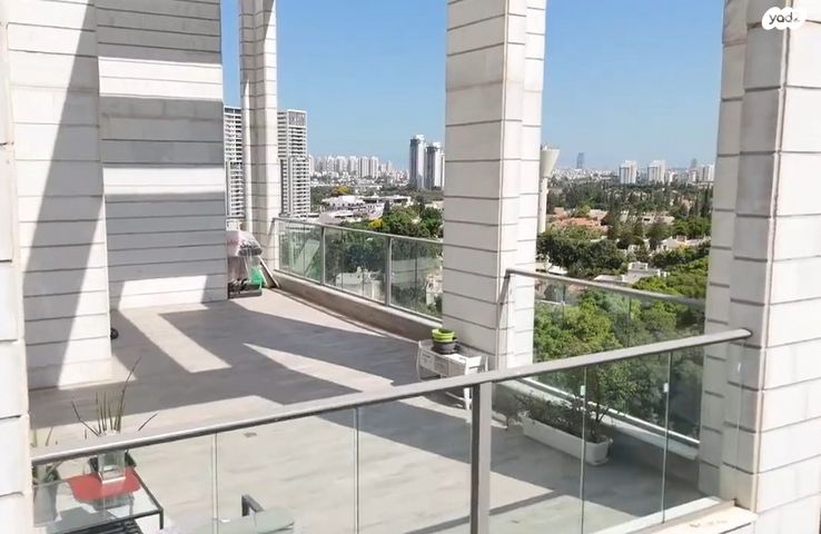 גילדסגיים 4