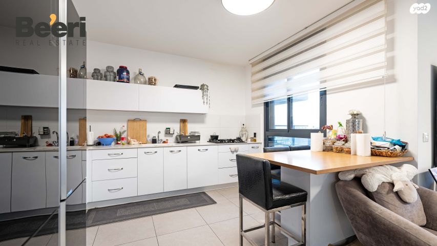 דירה, רב אלוף רפאל איתן 42, רמת אפעל, רמת גן