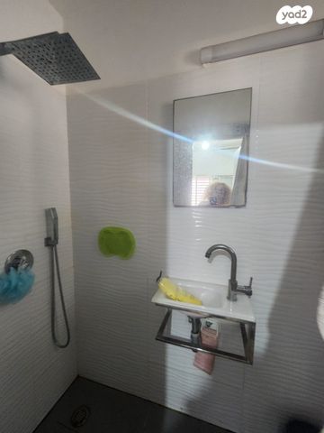 דירה, אהרון בוגנים, נאות שמיר, רמלה