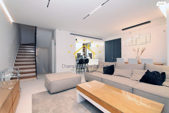 בית פרטי/ קוטג', שמורת נחל שניר, אגמים, נתניה